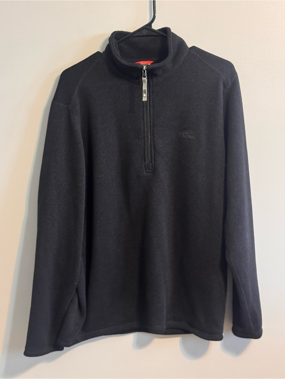 The North Face Men’s Medium Black 1/4 Zip Fleece Pullover Jacket